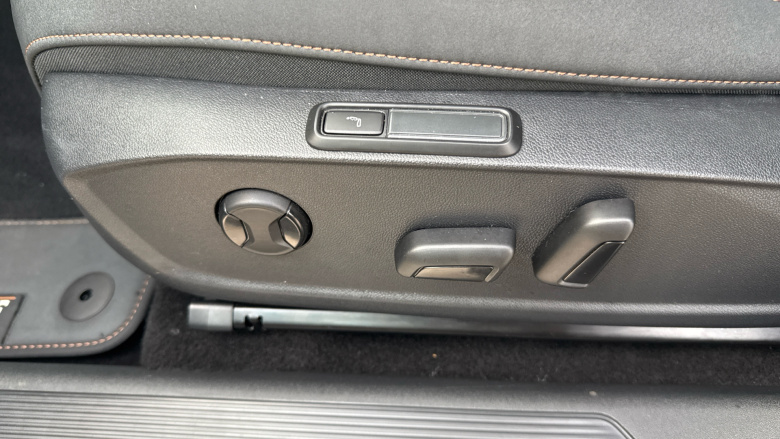 CUPRA Born 170kW e-Boost V3 79kWh 5dr Auto Electric Hatchback